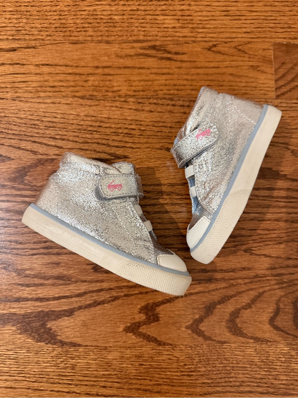 NWOT See Kai Run Basics Drew Silver High Tops Sz 5